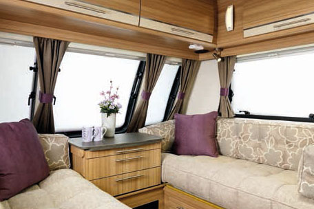 New Lunar Quasar Caravans