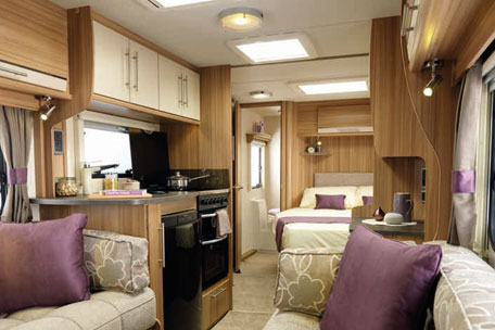 New Lunar Quasar Caravans